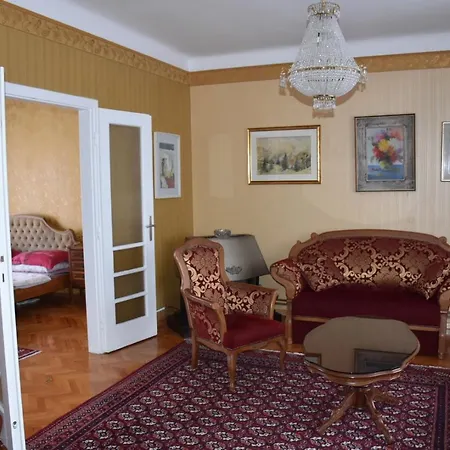 Vijecnica Tuzlaks Sarajevo